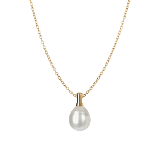 Pearl necklace with gold chain on a white background